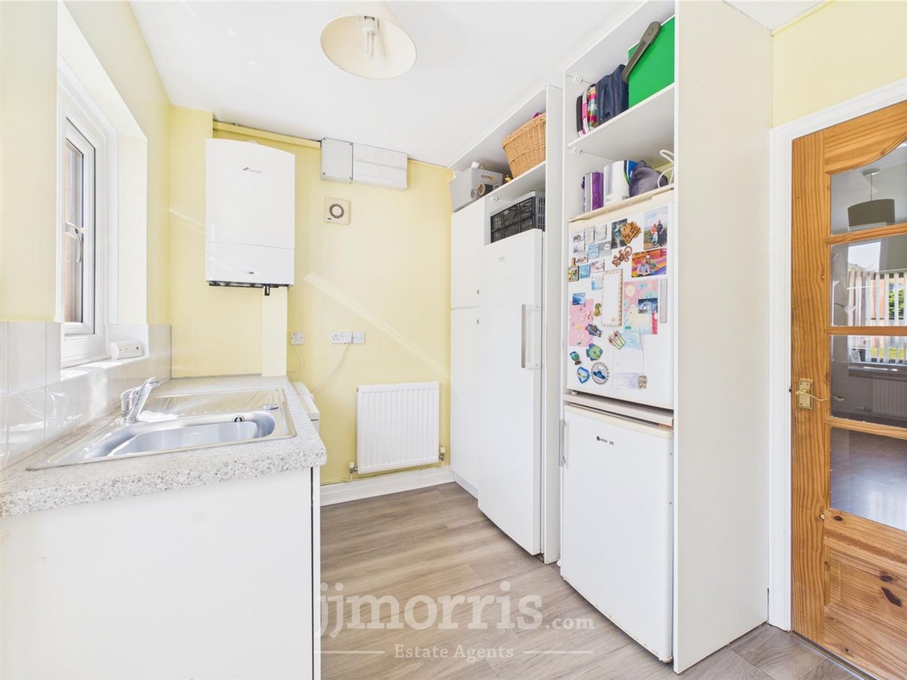 Tudor Gardens, Merlins Bridge, SA61