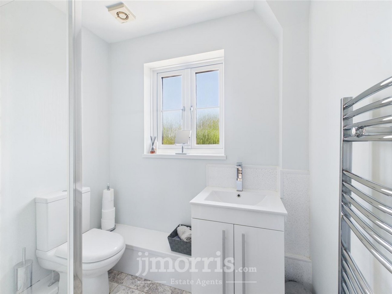 Tudor Gardens, Merlins Bridge, SA61