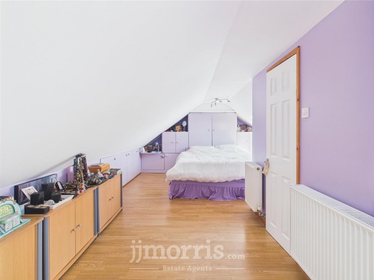 Tudor Gardens, Merlins Bridge, SA61