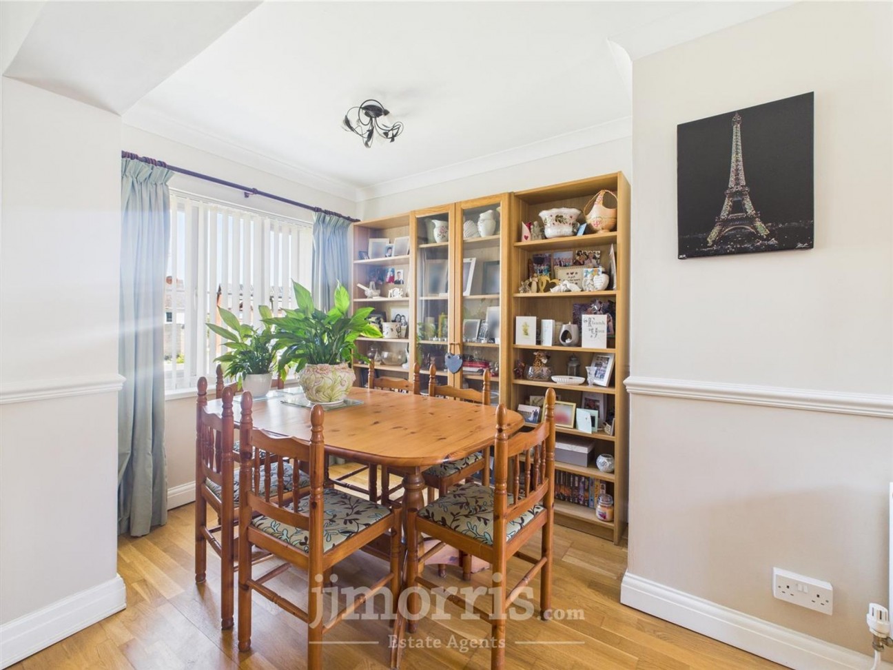 Tudor Gardens, Merlins Bridge, SA61