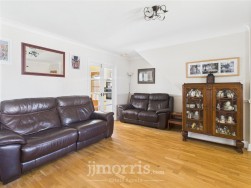 Tudor Gardens, Merlins Bridge, SA61