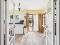 Tudor Gardens, Merlins Bridge, SA61