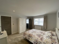 Knights Court, Templeton, SA67