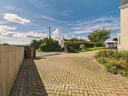 Penffordd, Clynderwen, SA66