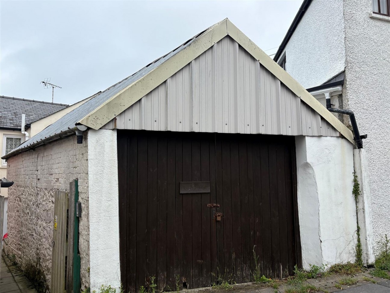 Parc-Y-Shwt Lane, Fishguard, SA65