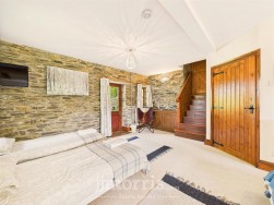 Velindre, Llandysul, SA44