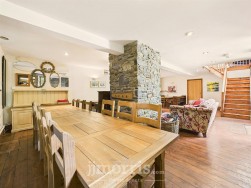 Velindre, Llandysul, SA44