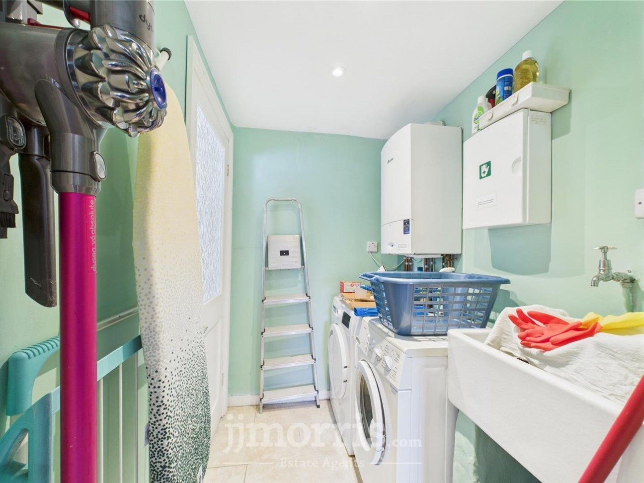 Feidr Brenin, Newport, SA42