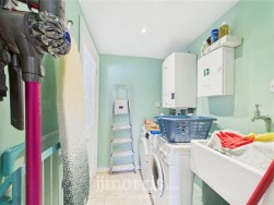 Feidr Brenin, Newport, SA42