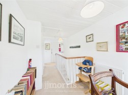 Feidr Brenin, Newport, SA42