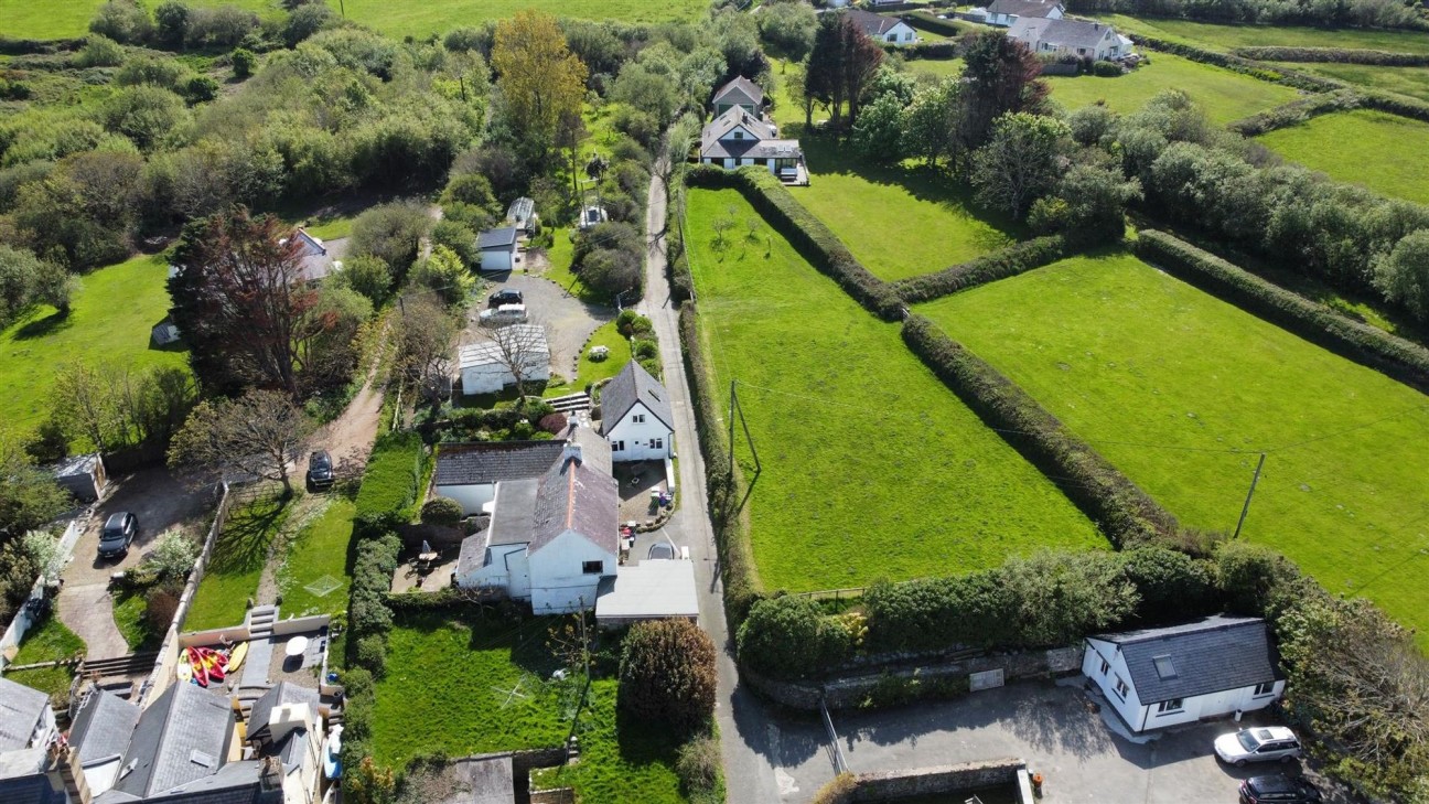 Feidr Brenin, Newport, SA42