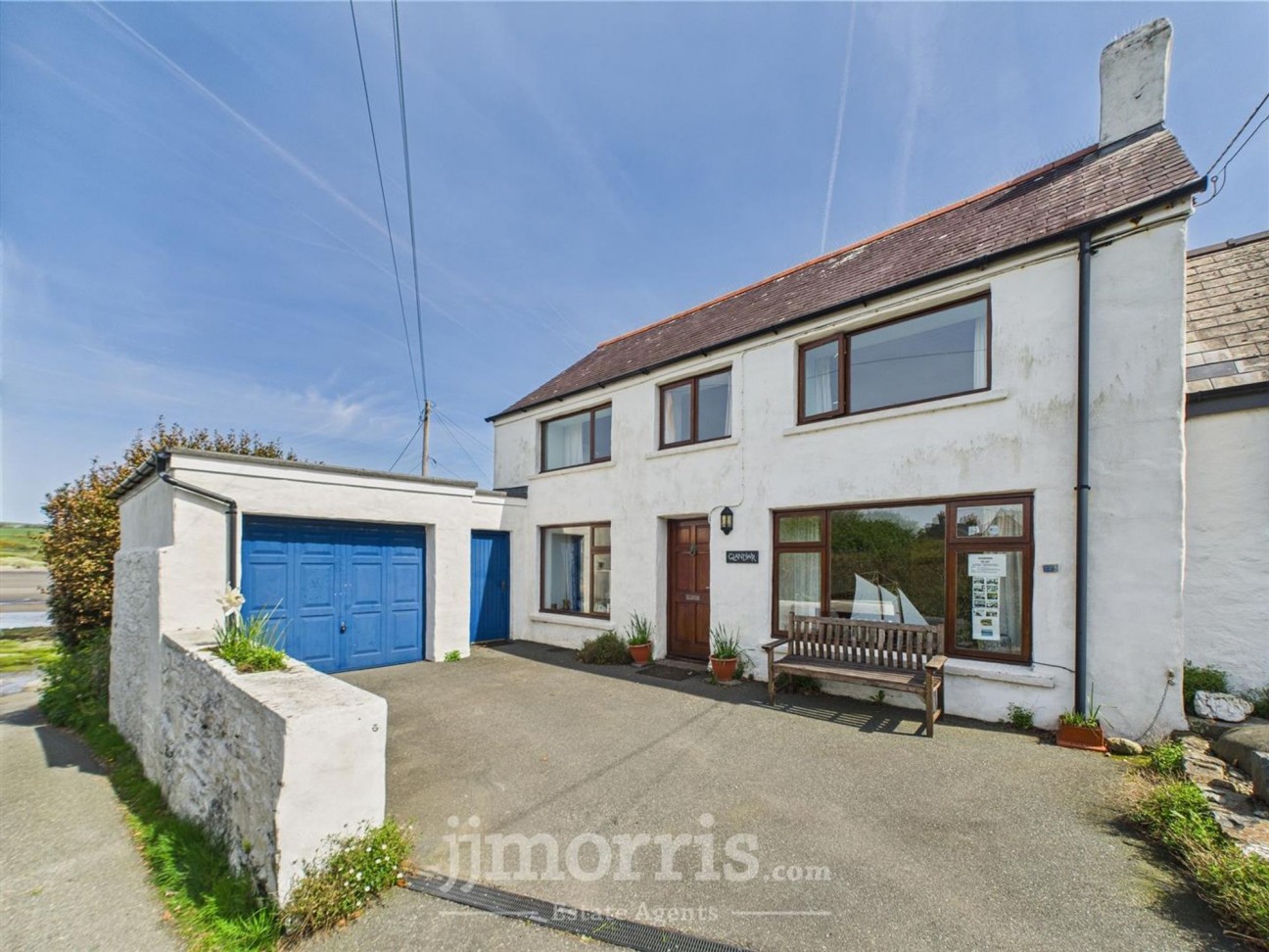 Feidr Brenin, Newport, SA42