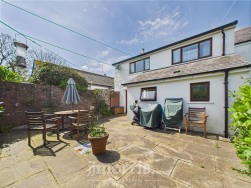 Feidr Brenin, Newport, SA42