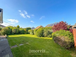 Aberystwyth Road, Cardigan, SA43
