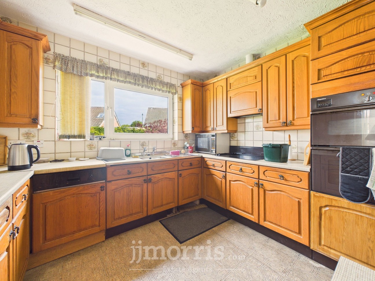 Aberystwyth Road, Cardigan, SA43