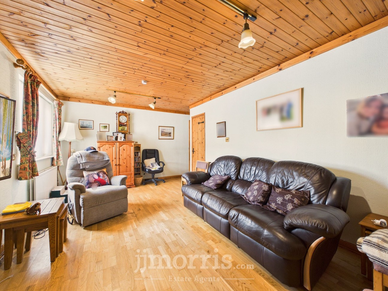 Aberystwyth Road, Cardigan, SA43