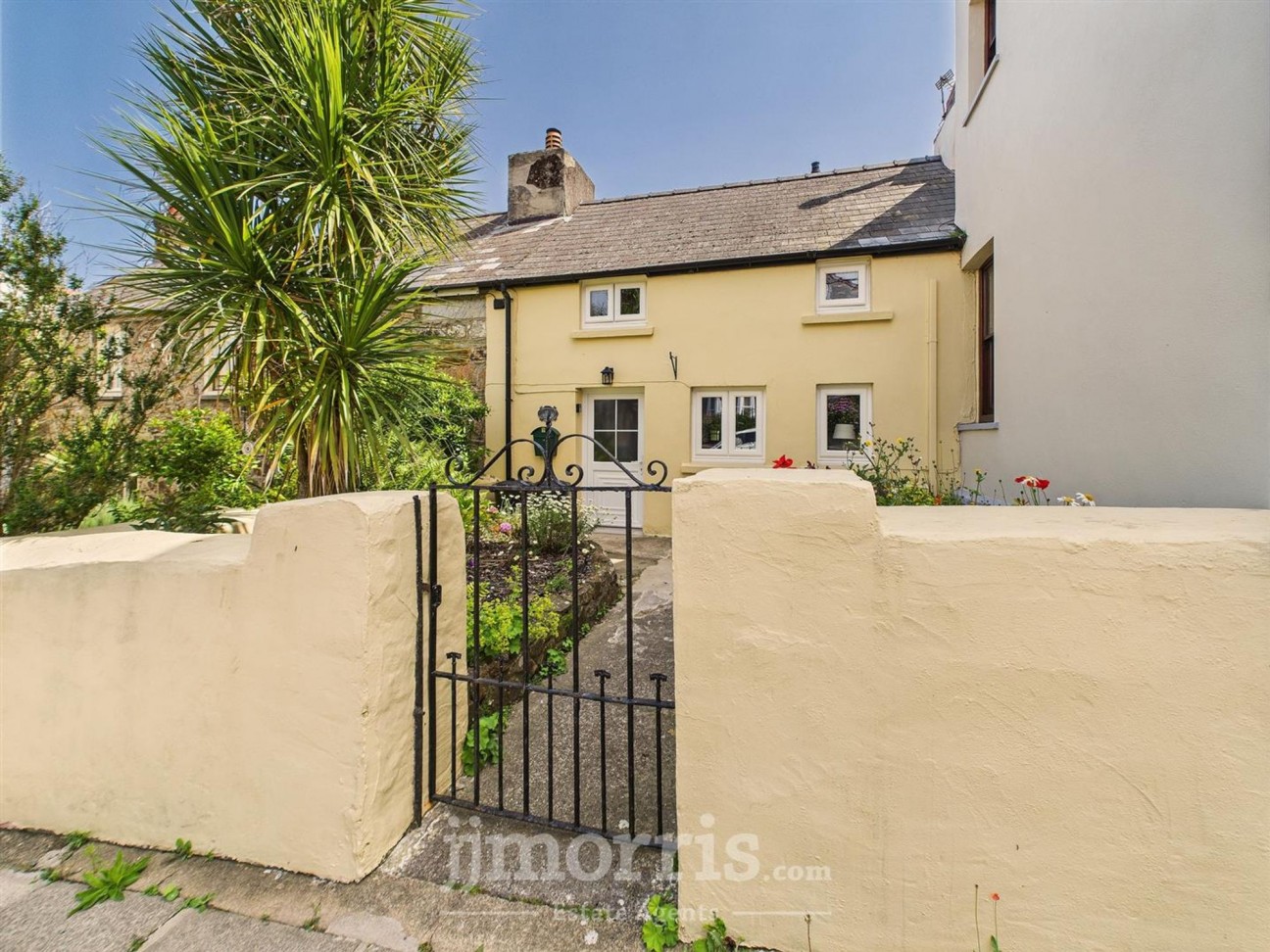 Wallis Street, Fishguard, SA65