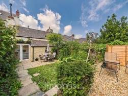 Wallis Street, Fishguard, SA65