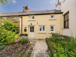 Wallis Street, Fishguard, SA65