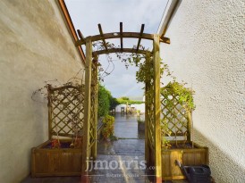 Fishguard Road, Newport, SA42