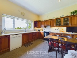 Bwlchnewydd Road, Laugharne, SA33