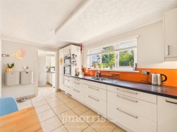 Castle Street, Cardigan, SA43