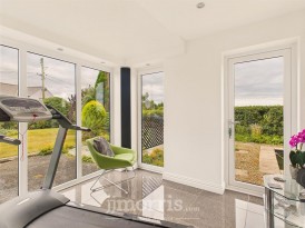 Poyston Cross, Crundale, SA62