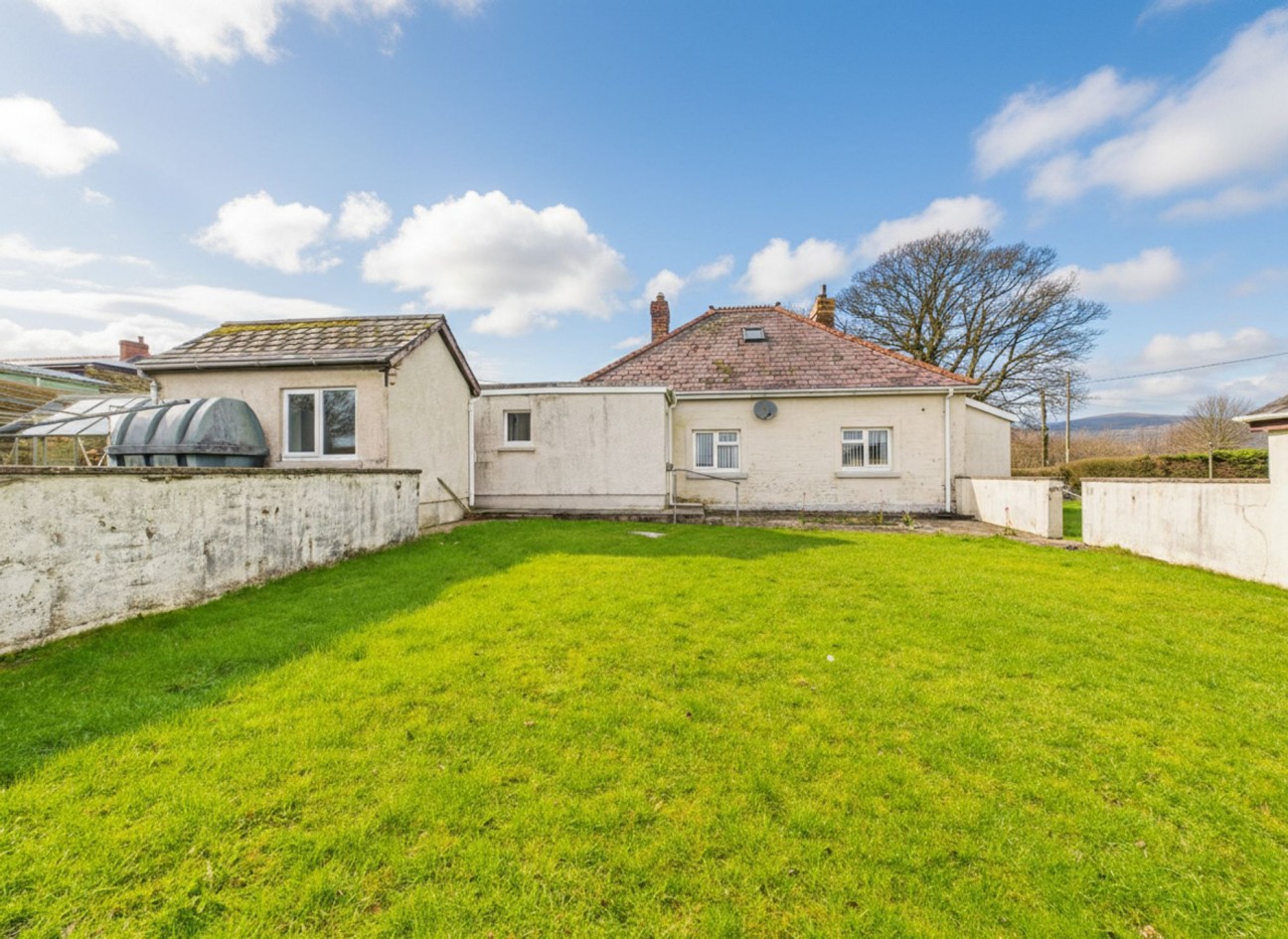 Maenclochog, Clynderwen, SA66