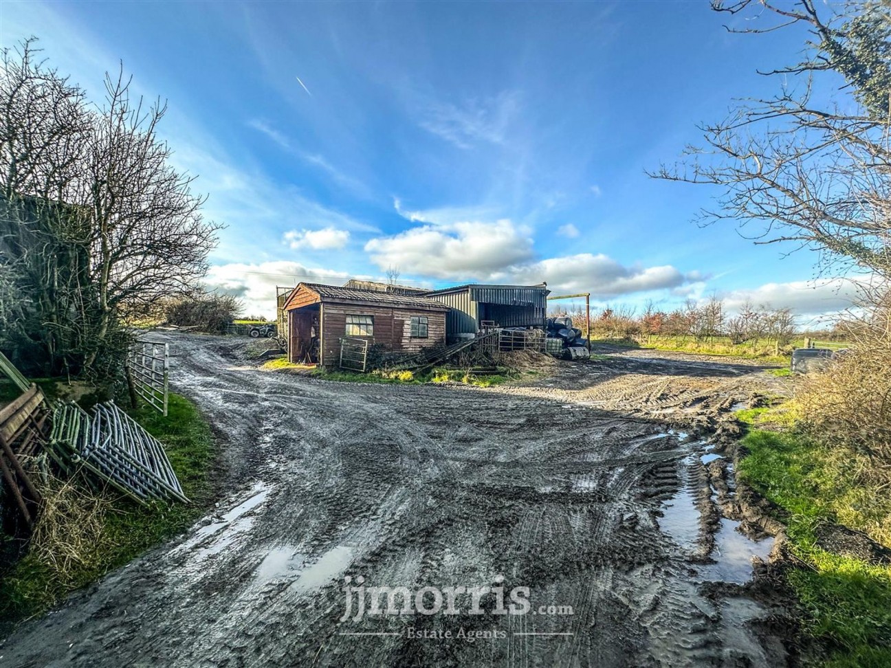 Cwmbach, Whitland, SA34