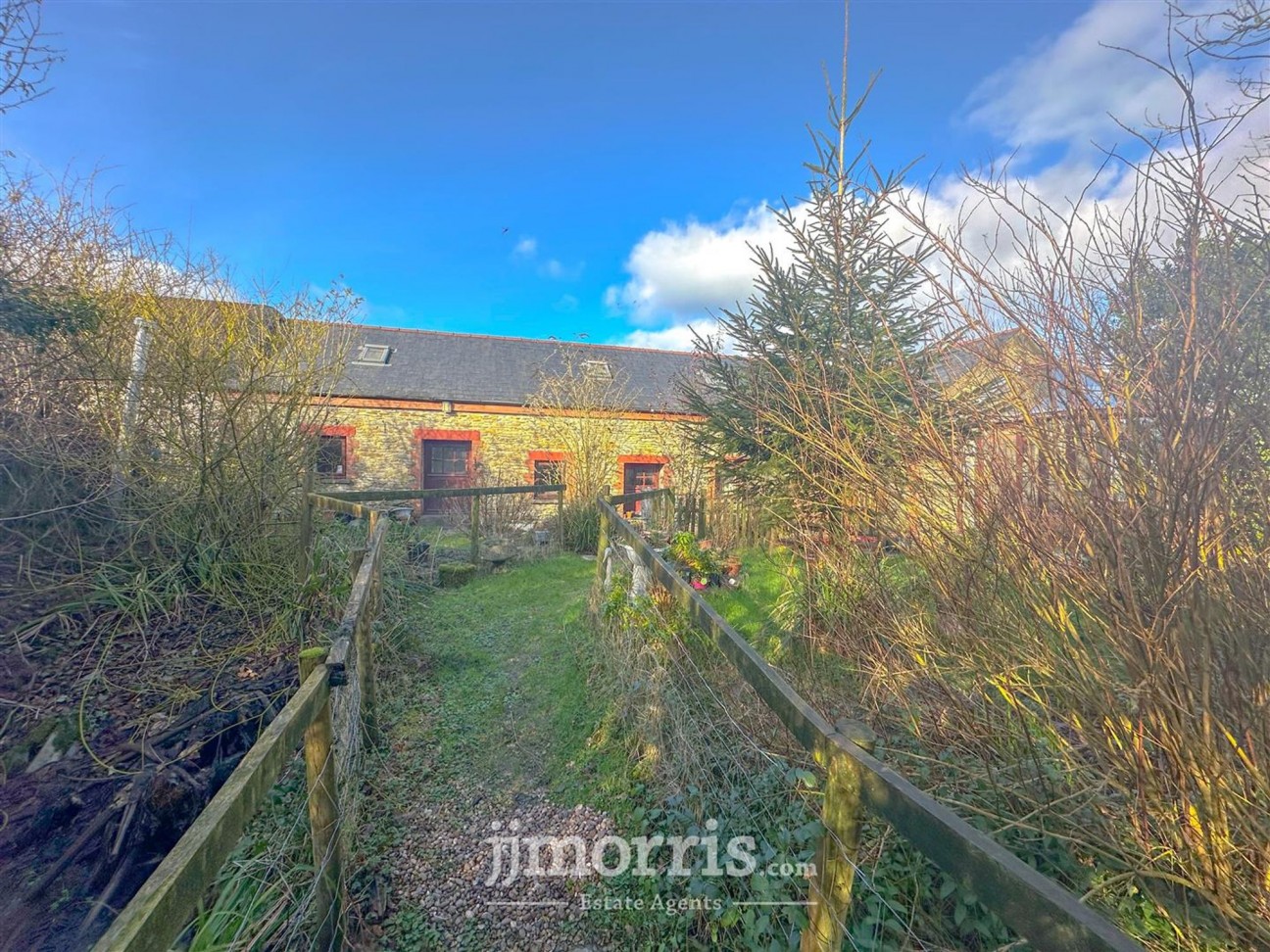 Cwmbach, Whitland, SA34