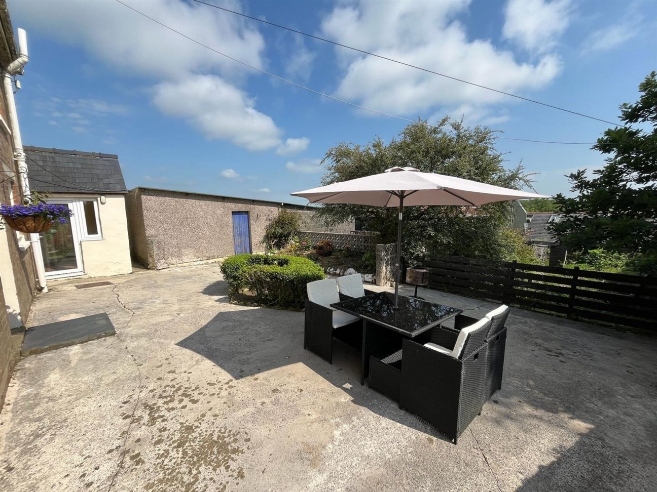 Cwmbach, Whitland, SA34