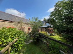 Cwmbach, Whitland, SA34