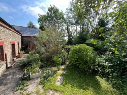 Cwmbach, Whitland, SA34