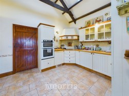 Cwmbach, Whitland, SA34