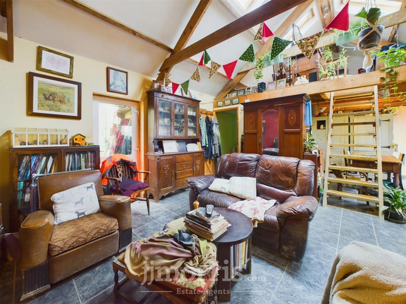 Cwmbach, Whitland, SA34