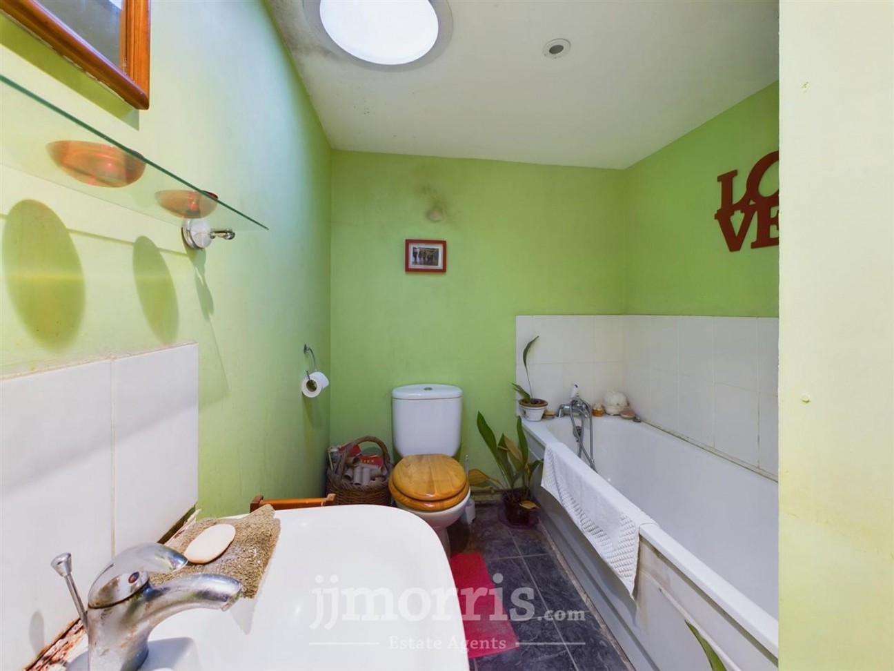 Cwmbach, Whitland, SA34