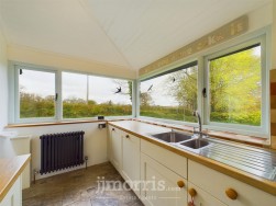 Eglwyswrw, Crymych, SA41