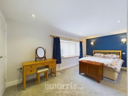 Eglwyswrw, Crymych, SA41