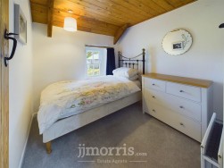 Eglwyswrw, Crymych, SA41