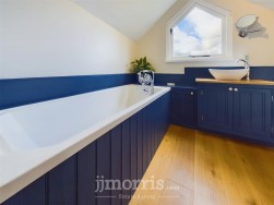 Eglwyswrw, Crymych, SA41