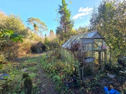 Login, Whitland, SA34