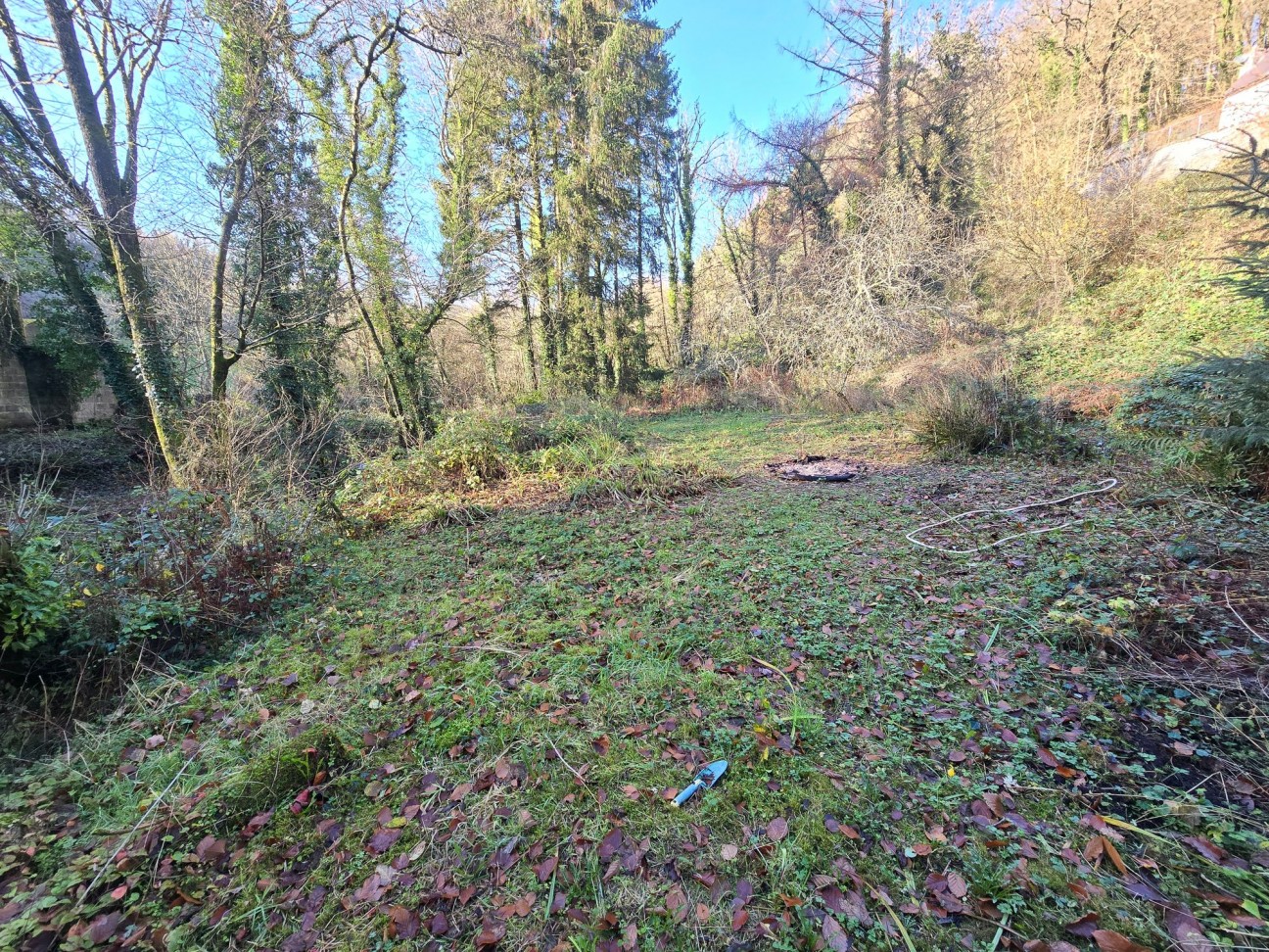 Login, Whitland, SA34