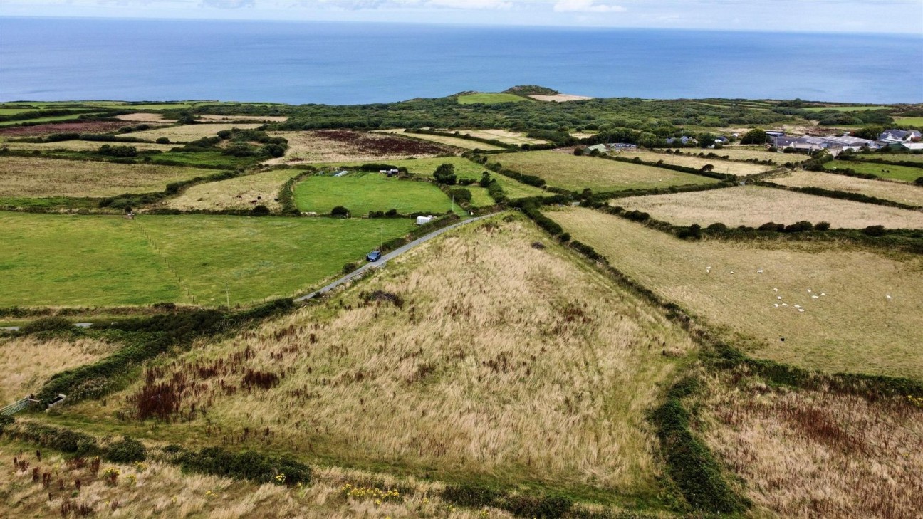 Cilau West, Goodwick, SA64