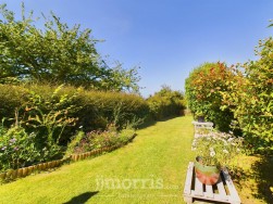 Fishguard Road, Newport, SA42