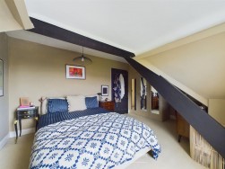 Fishguard Road, Newport, SA42