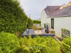 Fishguard Road, Newport, SA42