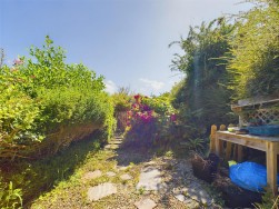 Fishguard Road, Newport, SA42