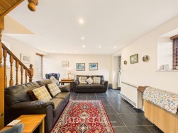 Kilgetty, Pembrokeshire, SA68