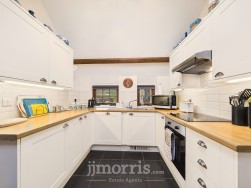 Kilgetty, Pembrokeshire, SA68