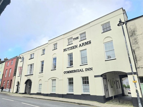 Market Street, Derutzen Market Street, SA67